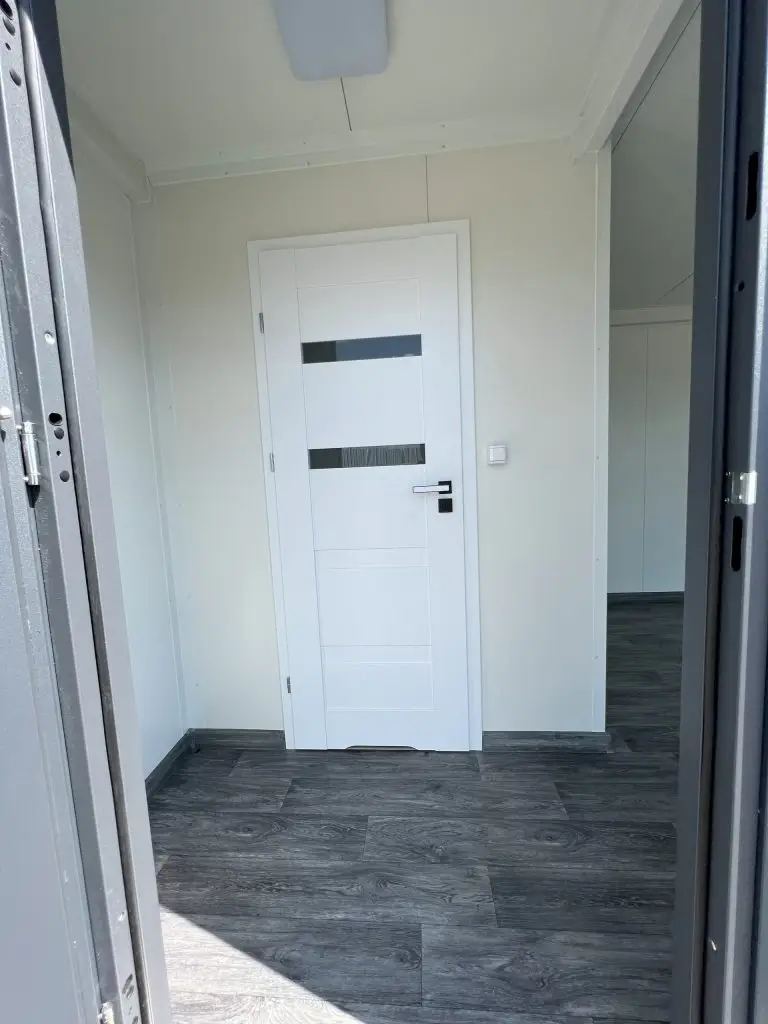 MÓDULO HABITABLE DE 21M2 (7X3M)