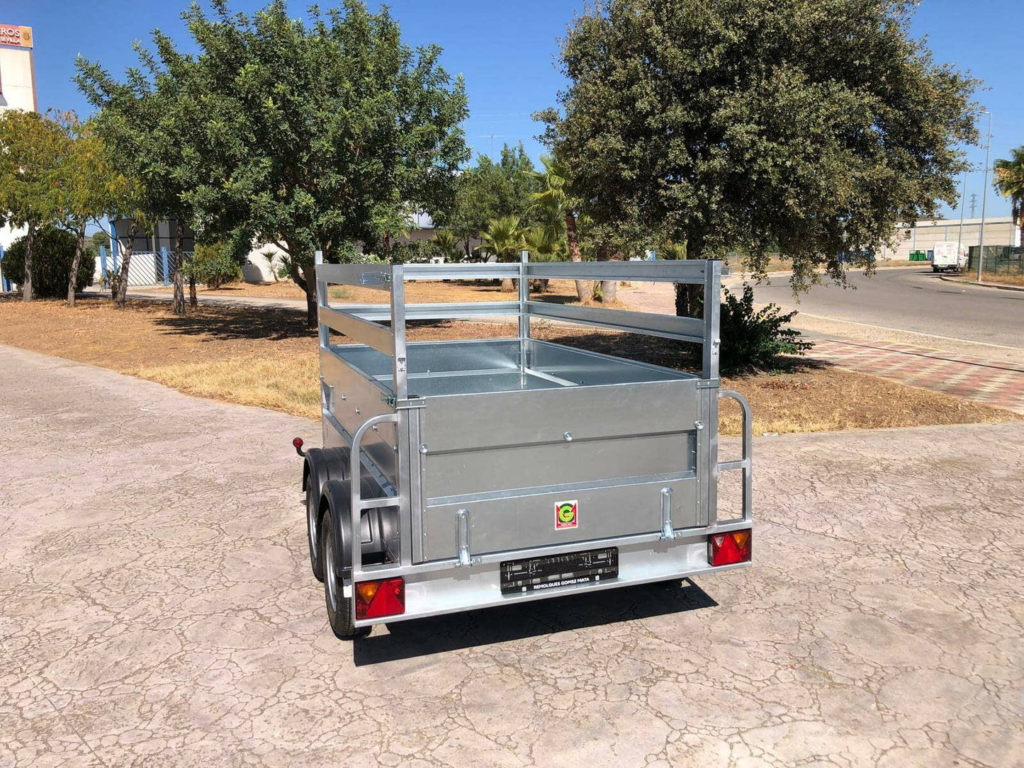 Remolque de Barandillas Doble Eje Galvanizado con Freno, Máxima Resistencia