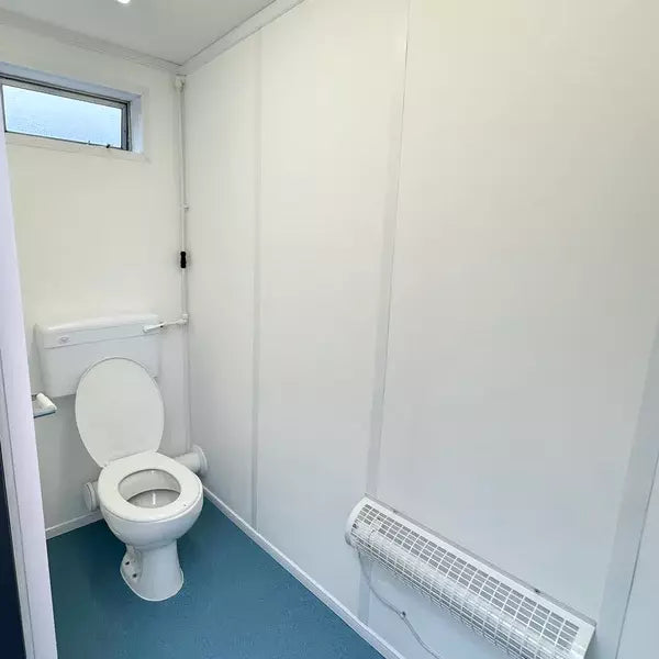 BLOQUE DE SANITARIOS 3+1 4,8 X 2,7M