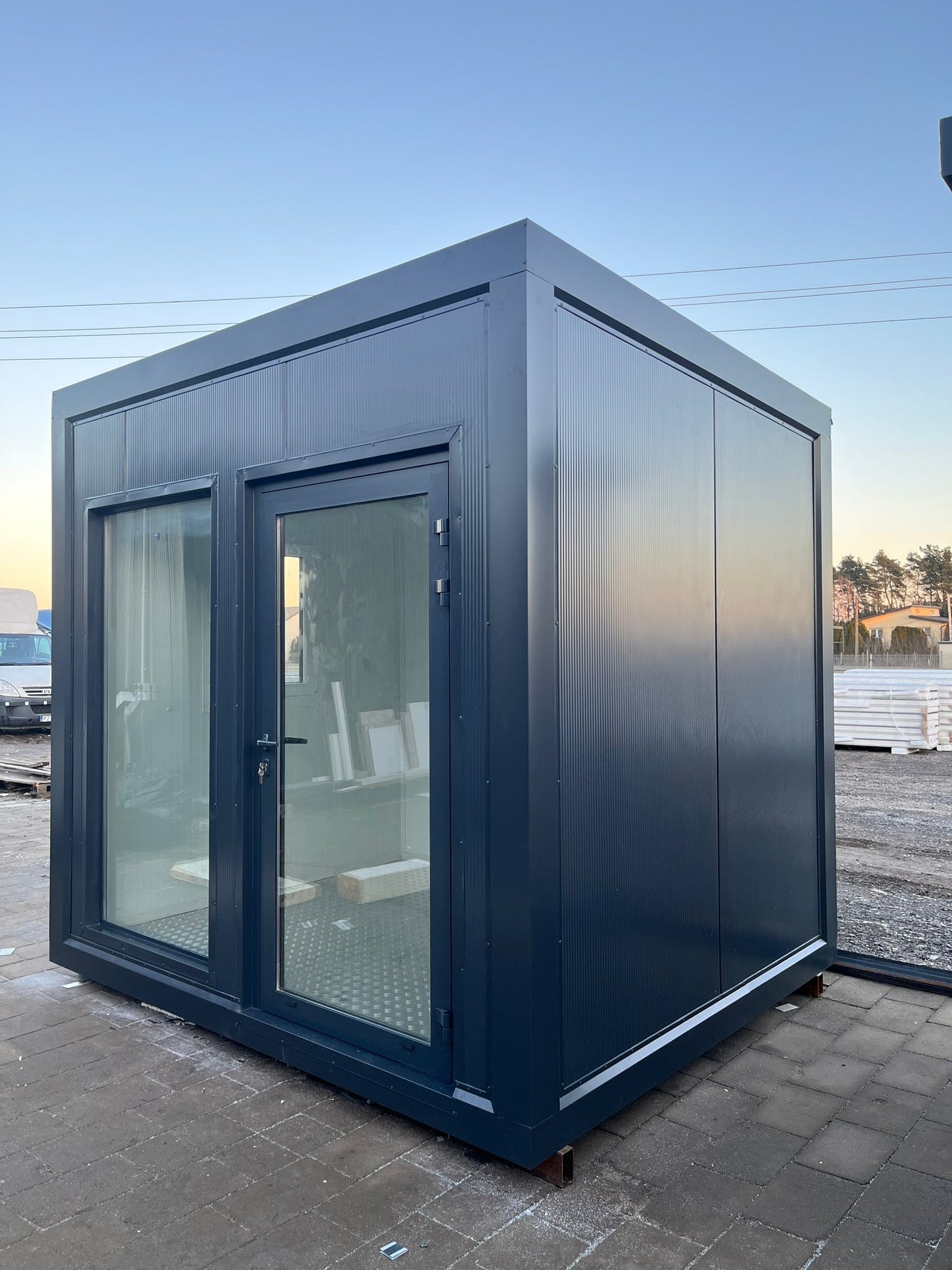 CONTENEDOR DE OFICINA 3,0 X 2,5 M