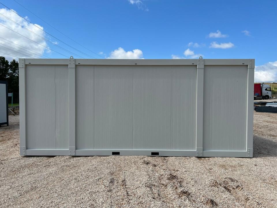 CONTENEDOR DE OFICINA MODELO CASA DE CRISTAL