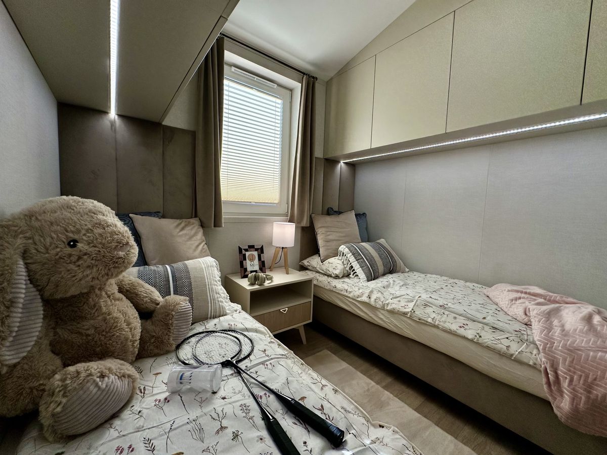 CASA MÓVIL ESMERALDA 12,90 X 4,13 MT