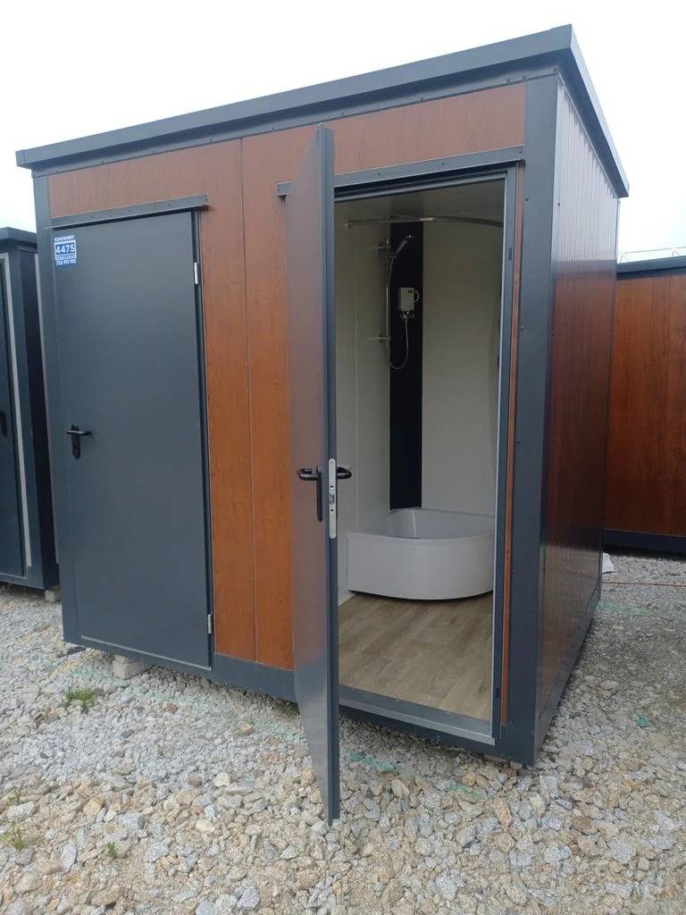 CONTENEDOR SANITARIO DOBLE DE 2 CABINAS: WC Y DUCHA EN UN DISEÑO ROBUSTO