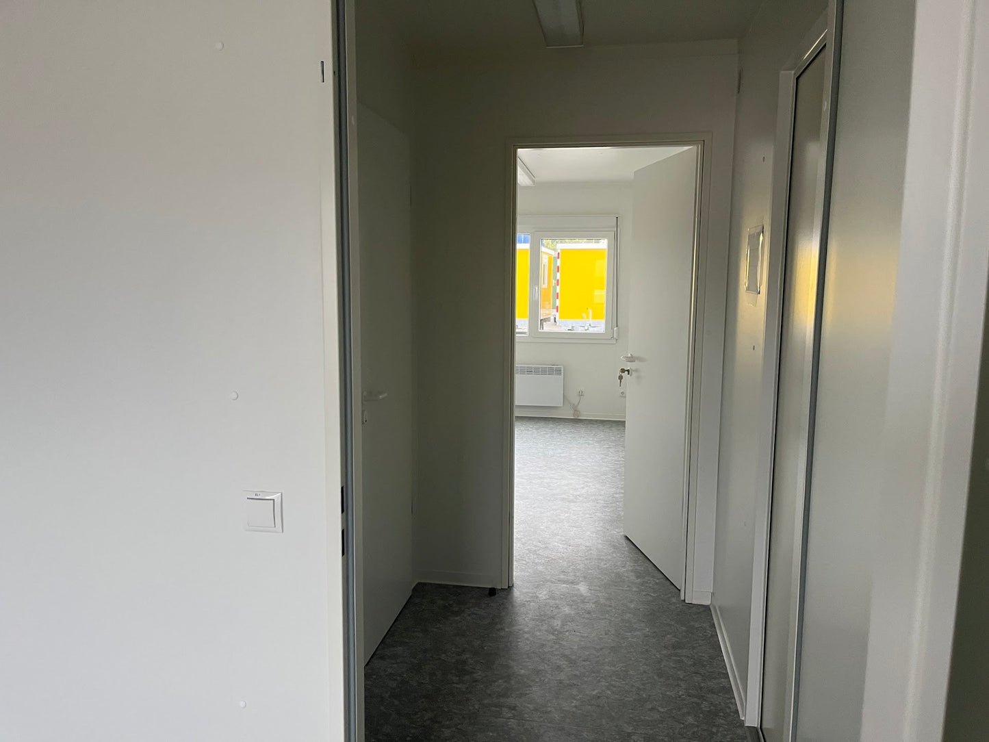 CONTENEDOR DE OFICINA 10 X 3 M