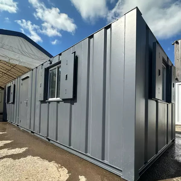 CONTENEDOR OFICINA DE 9,7 M