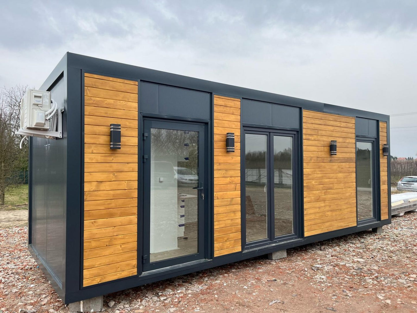 CONTENEDOR HABITABLE 8X3MT