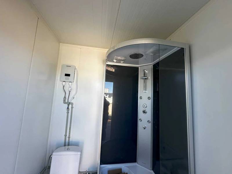 CONTENEDOR SANITARIO CON WC DUCHA Y URINARIO