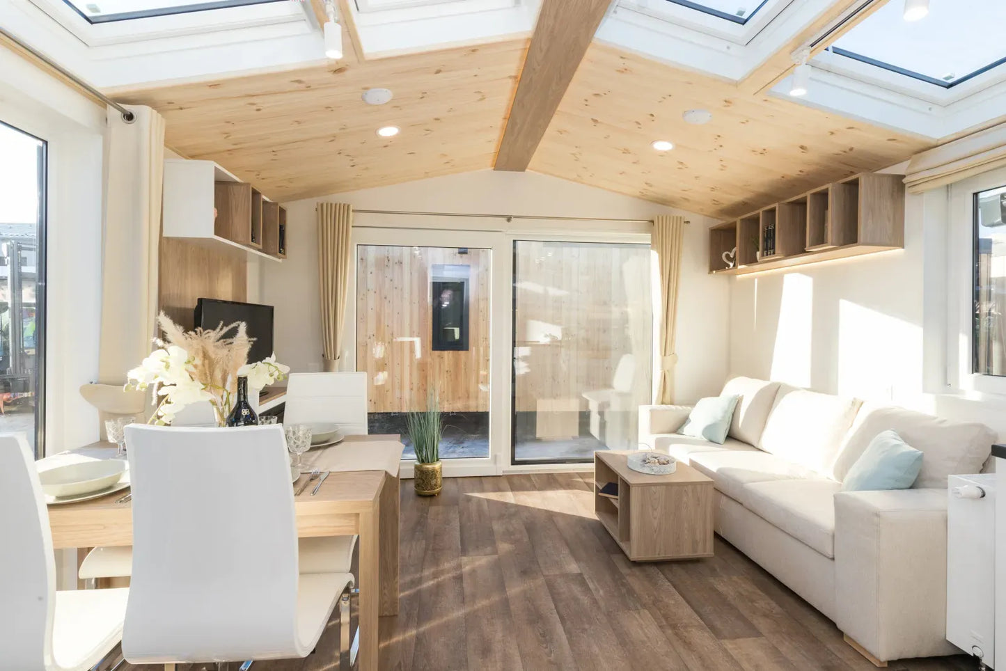 CASA MÓVIL CAPRI 50 M2 (12 X 4,2 M)