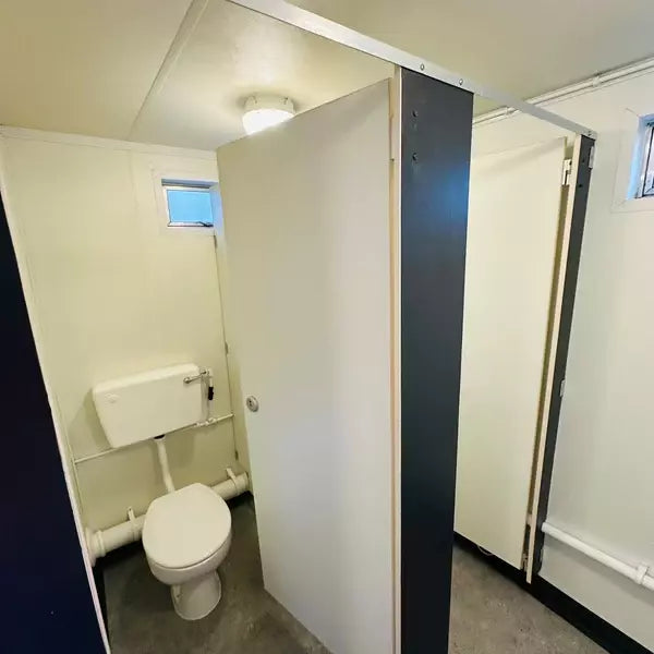 BLOQUE SANITARIO 3,6 x 2,7 m