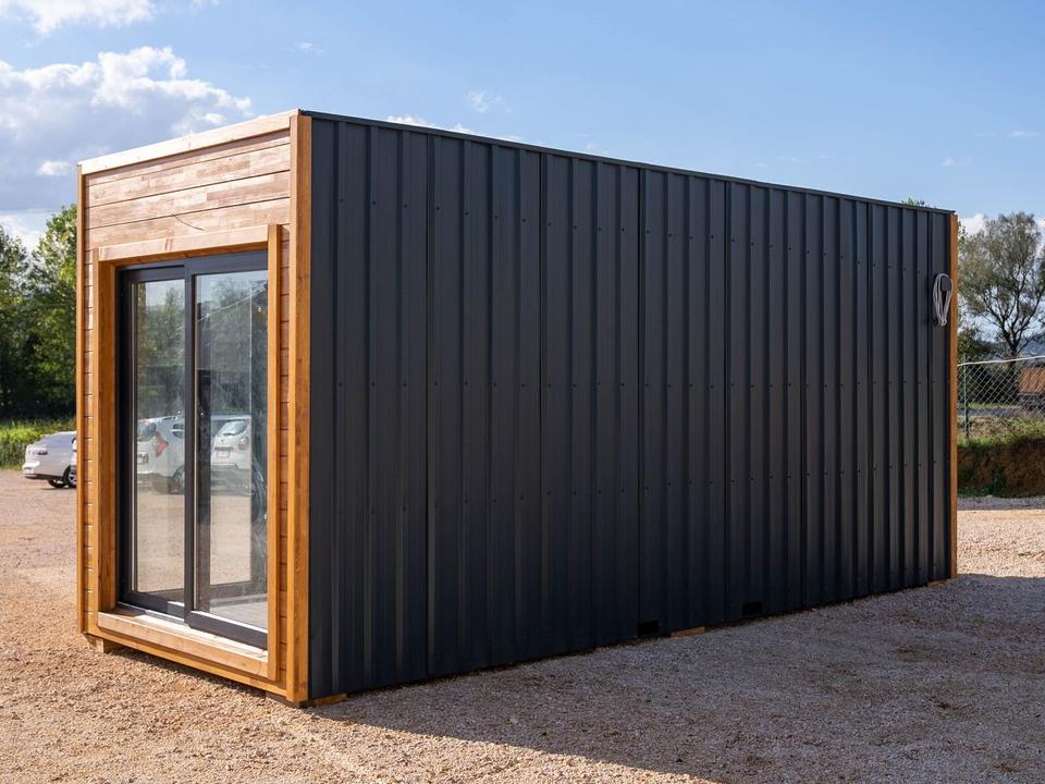 CONTENEDOR DE OFICINA 240 X 600 LUZ DE LUNA