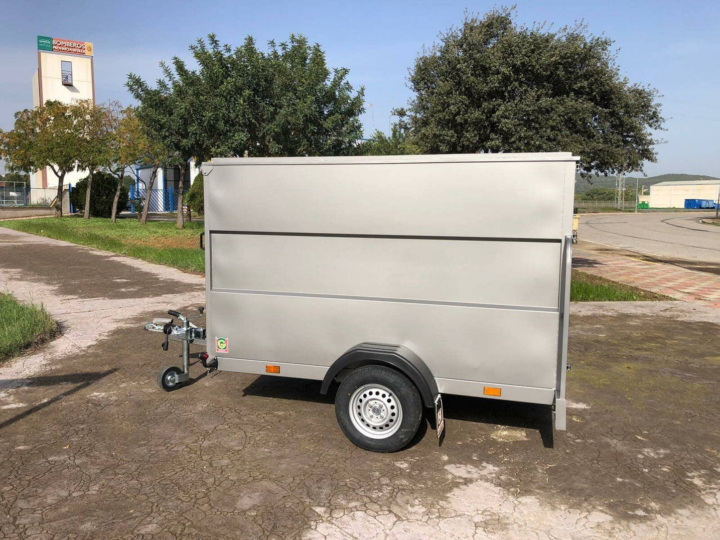 Remolque Caja Cerrada 1 Eje 2500X1300X1300