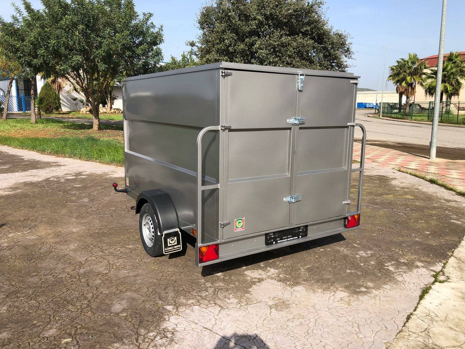 Remolque Caja Cerrada 1 Eje 2500X1300X1300