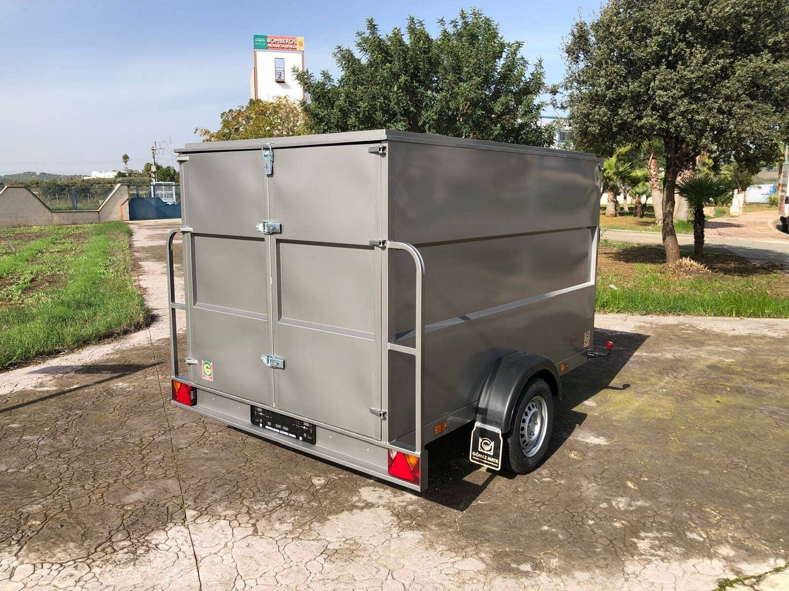 Remolque Caja Cerrada 1 Eje 2500X1300X1300