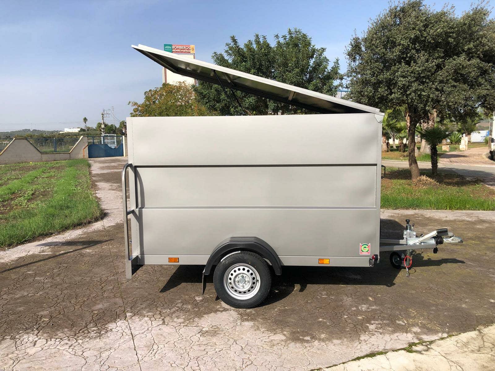 Remolque Caja Cerrada 1 Eje 2500X1300X1300