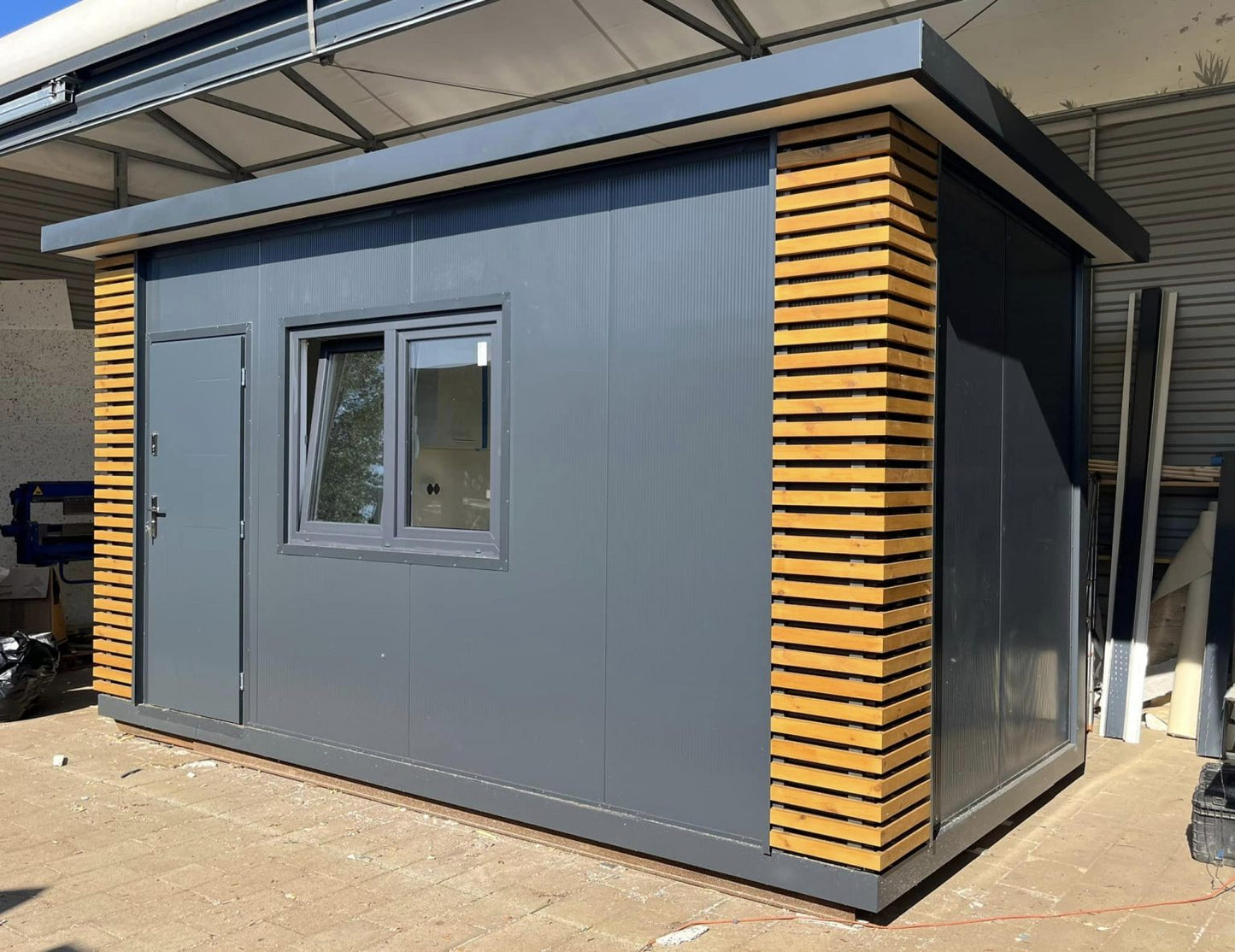 CONTENEDOR HABITABLE 5X2,5MT