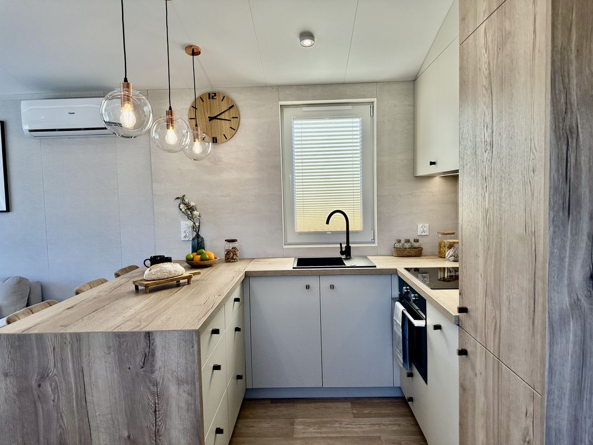 CASA MÓVIL ESMERALDA 12,90 X 4,13 MT