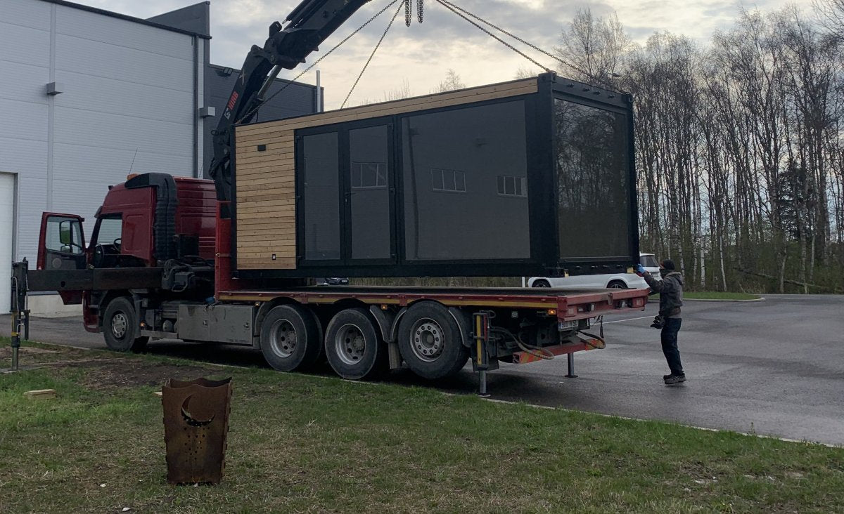 OFICINA DE JARDÍN PREFABRICADA OFICINA DE JARDÍN CON CONTENEDOR V1 / 13.2M2