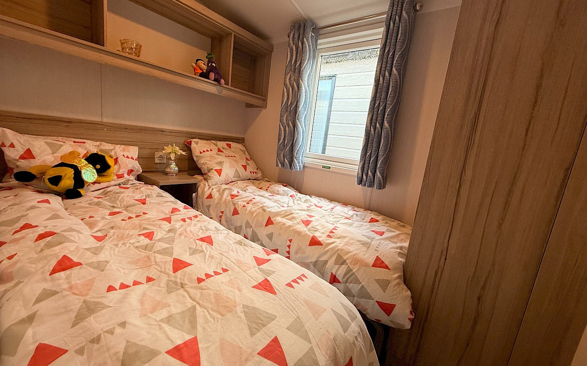 CASA MÓVIL ROYAN (10,9 X 3,7 M) 