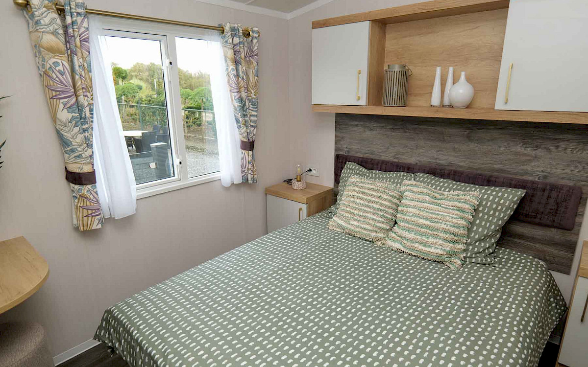 CASA MÓVIL SWIFT BURDEOS (11 X 3,7 M)