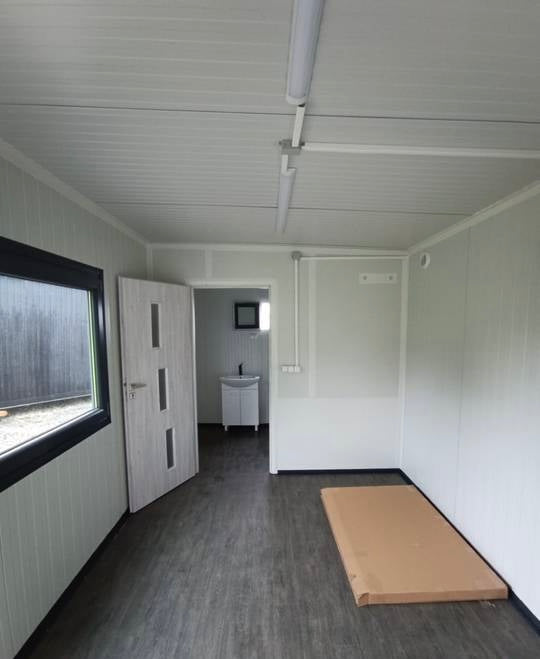 CONTENEDOR DE OFICINA CON BAÑO 6x3M