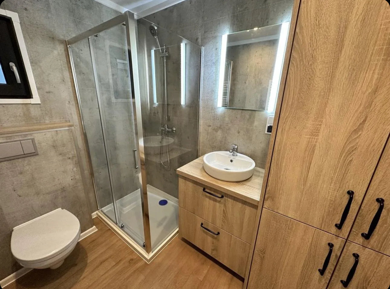 CASA MÓVIL MONTANAS (10 X 3,8 M)