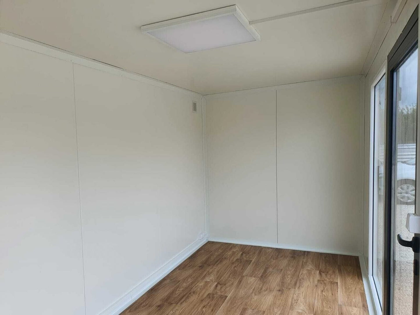 CONTENEDOR DE OFICINA 5 X 2,5 M