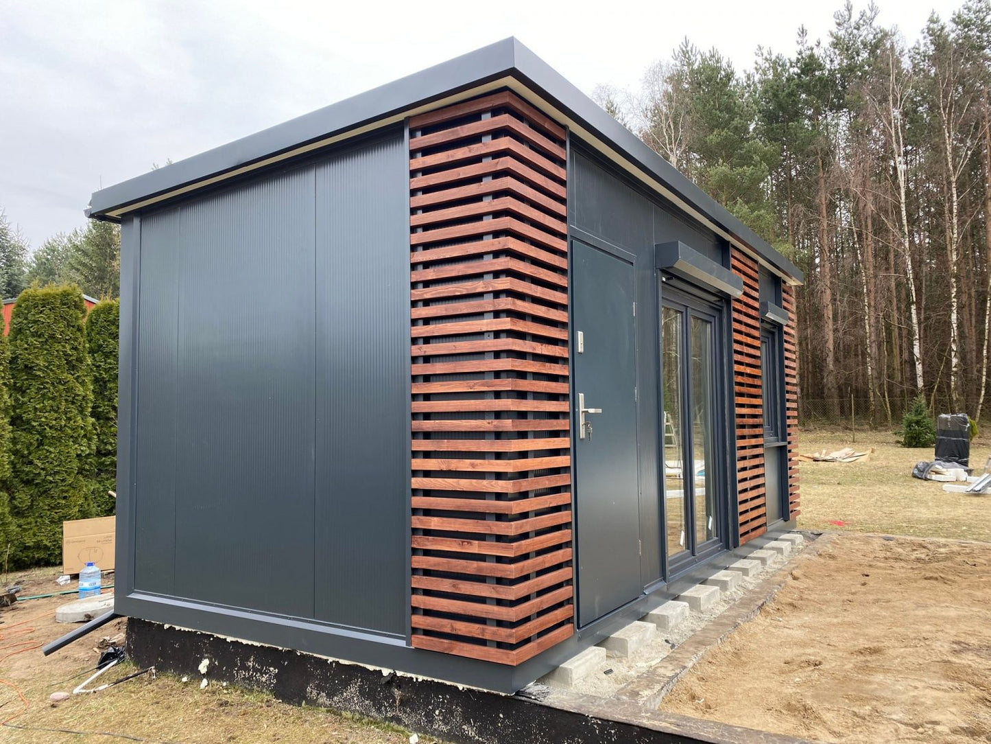 CONTENEDOR HABITABLE 6X3MT