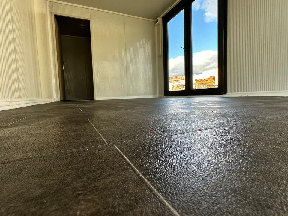 CONTENEDOR DE OFICINA 7x3