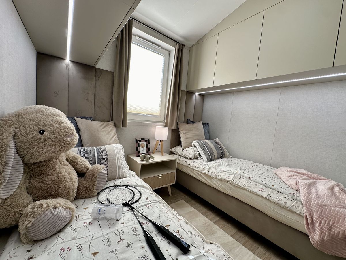 CASA MÓVIL ESMERALDA 12,90 X 4,13 MT