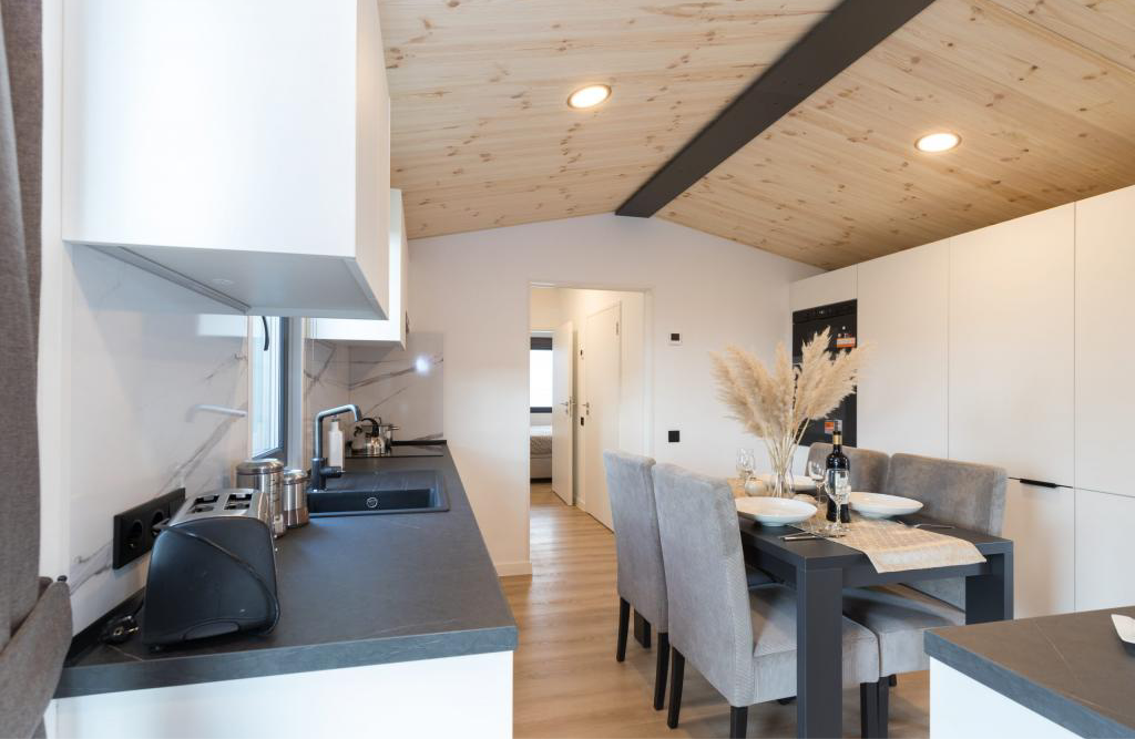 CASA MÓVIL MALDIVAS LODGE (15.125 x 6 m)