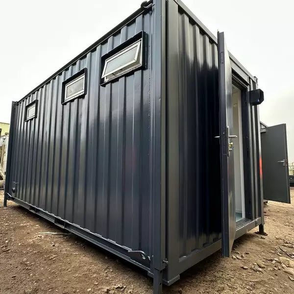 BLOQUE DE SANITARIOS 3+1 4,8 X 2,7M