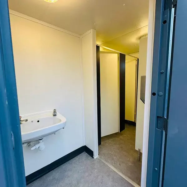 BLOQUE SANITARIO 3,6 x 2,7 m