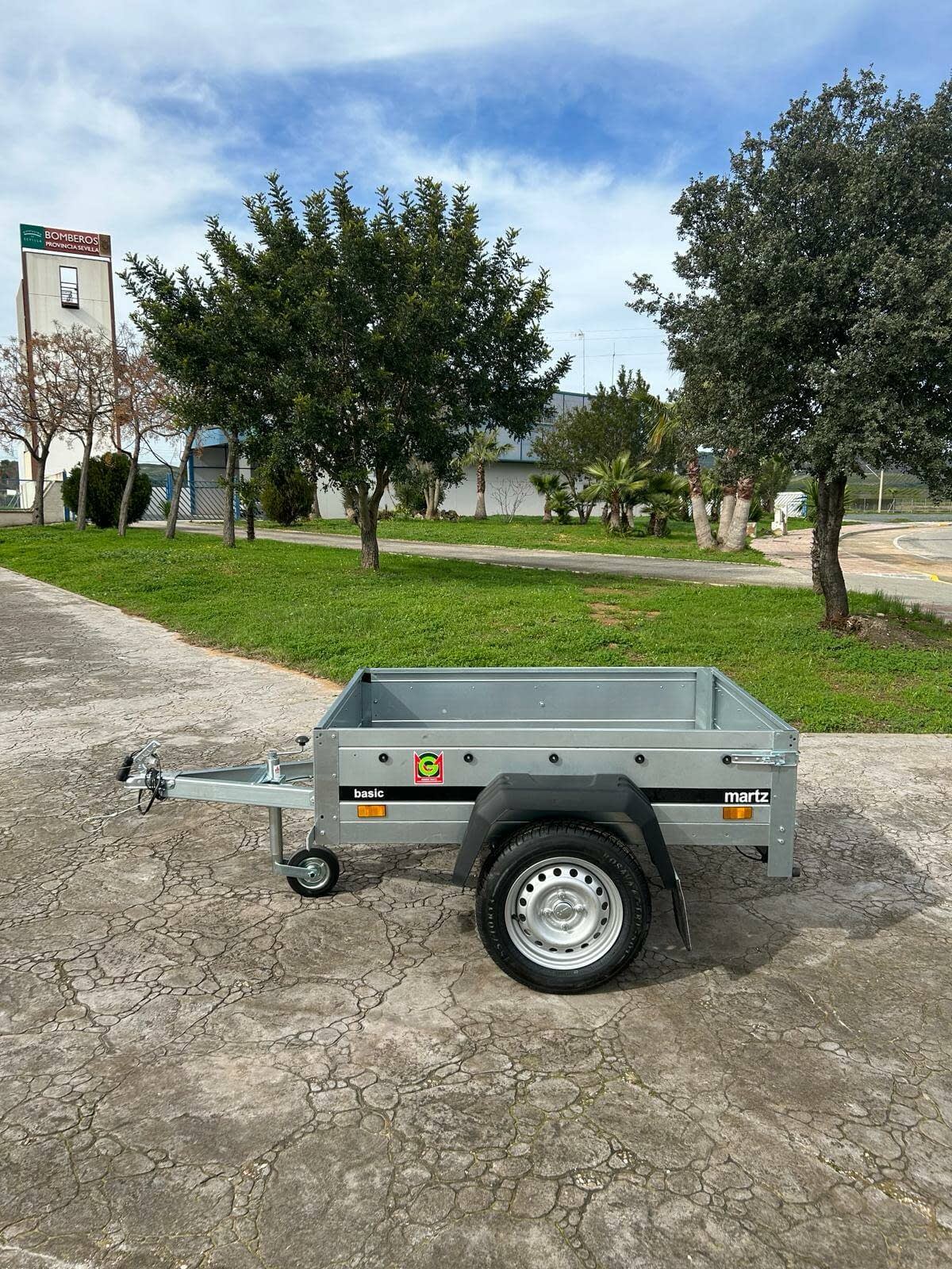 Remolque Basic 150 1470x1060x300mm