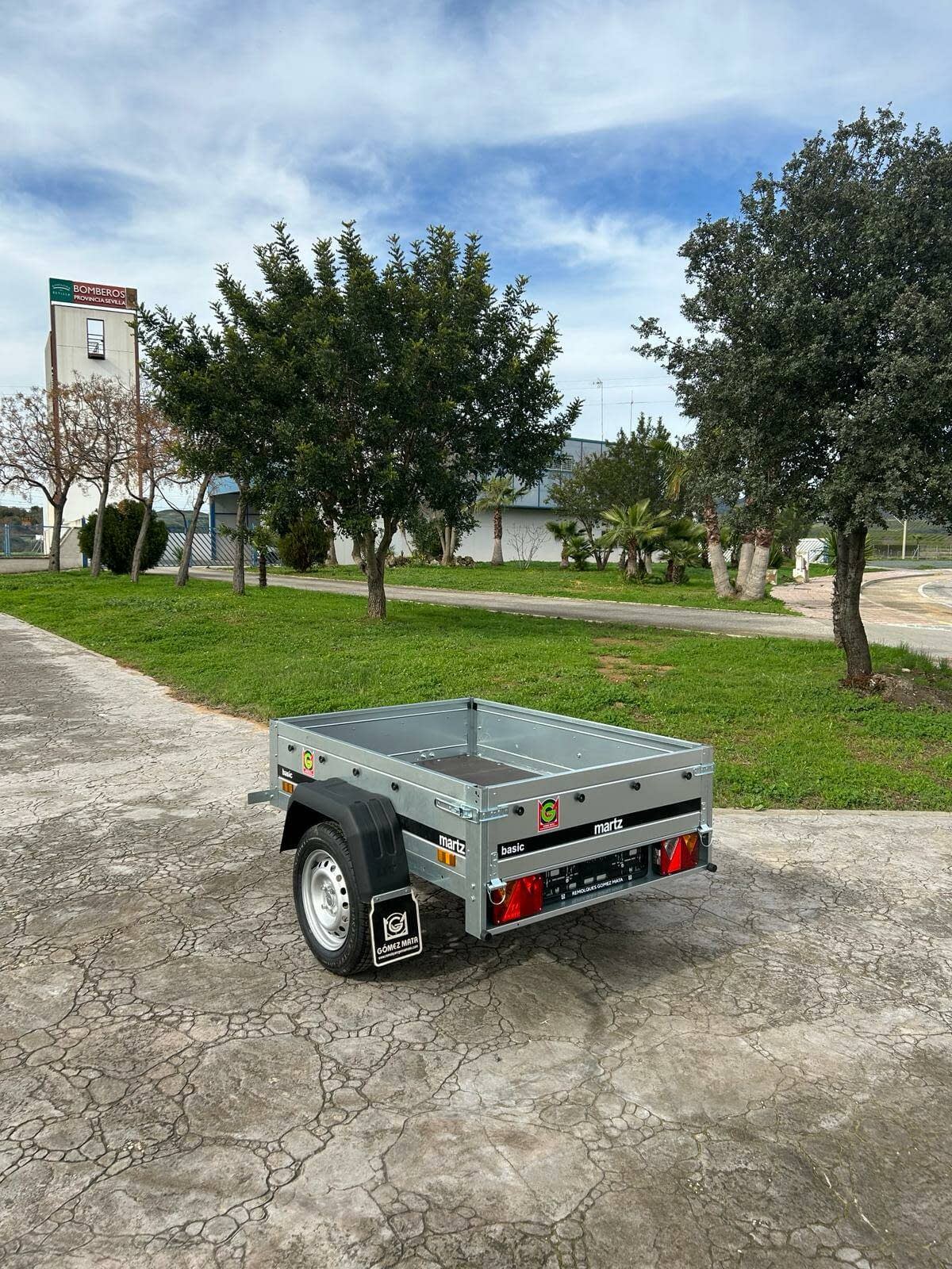 Remolque Basic 150 1470x1060x300mm