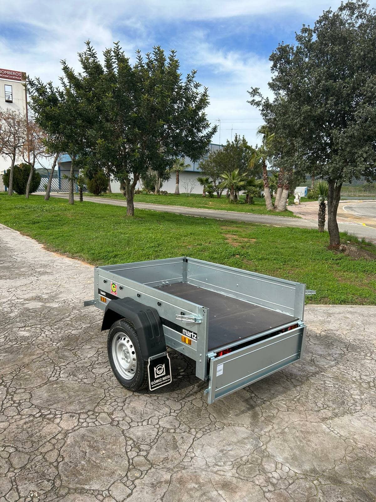 Remolque Basic 150 1470x1060x300mm