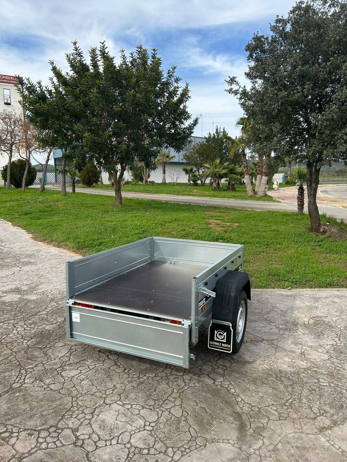 Remolque Basic 150 1470x1060x300mm