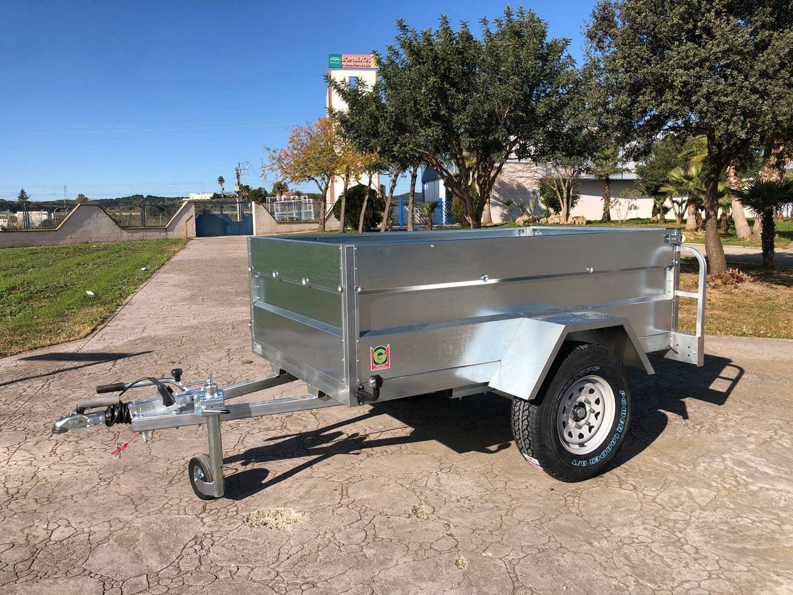 REMOLQUE TODO TERRENO GALVANIZADO Con freno