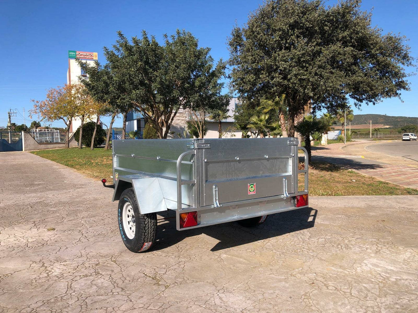 REMOLQUE TODO TERRENO GALVANIZADO Con freno