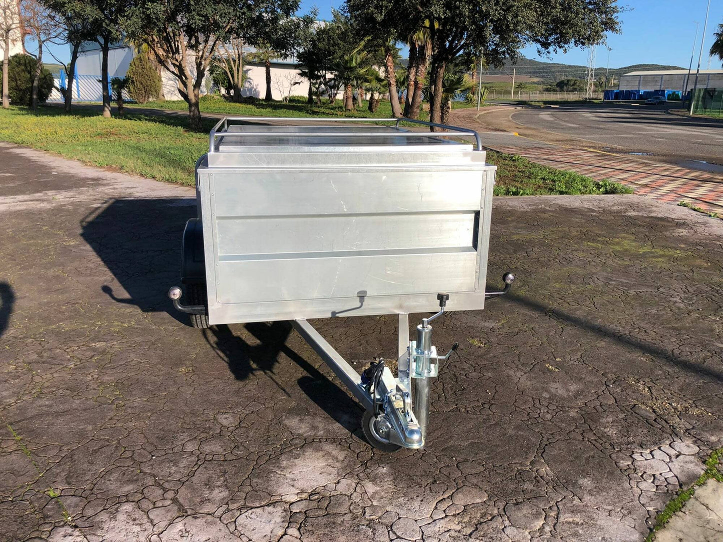 Remolque Caja Cerrada