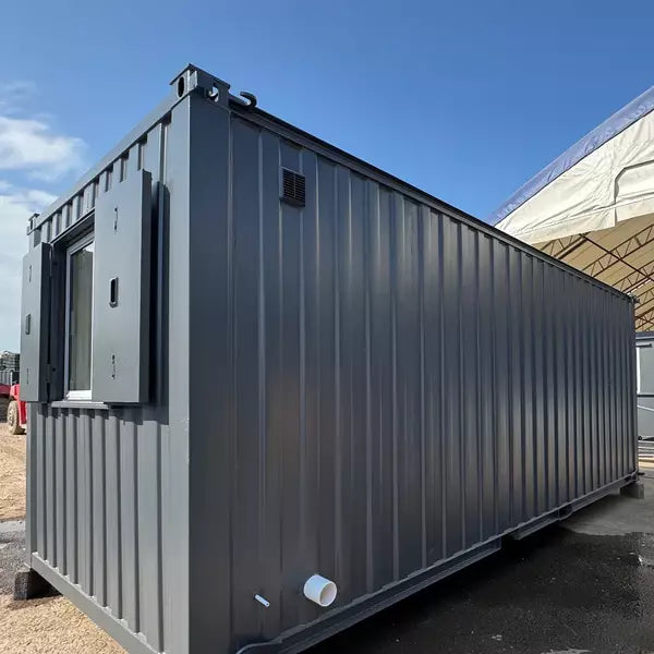 CONTENEDOR DE OFICINA 2,4 x 6,4 M CON BAÑO Y COCINA