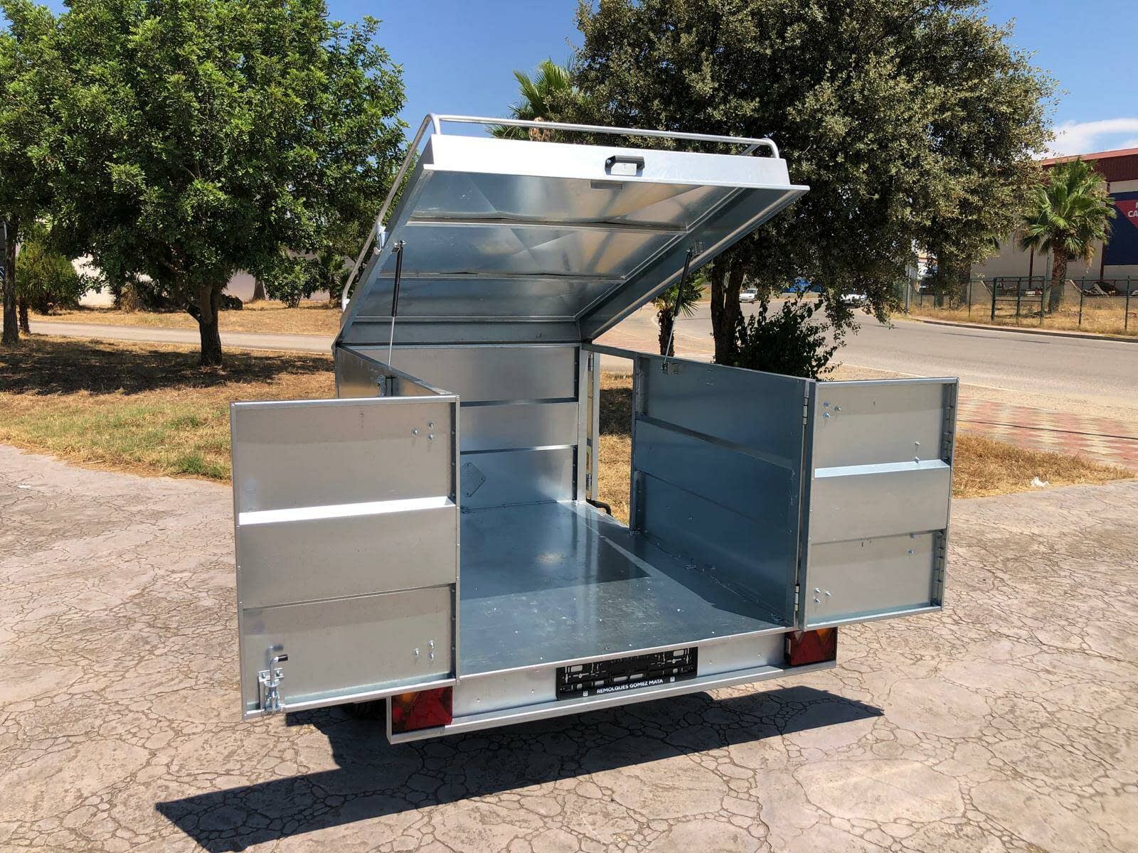 Remolque REMOLQUE CAJA CERRADA