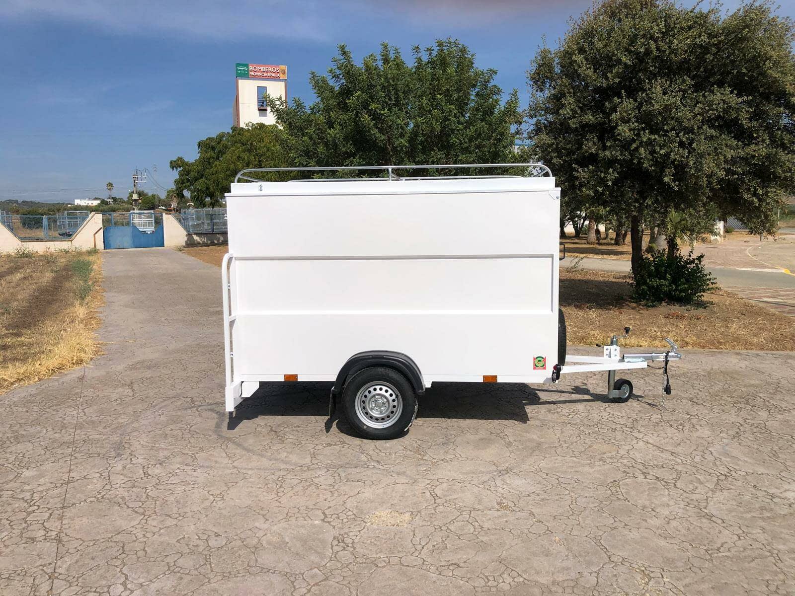 Remolque Caja Cerrada 1 Eje 2500X1500X1500