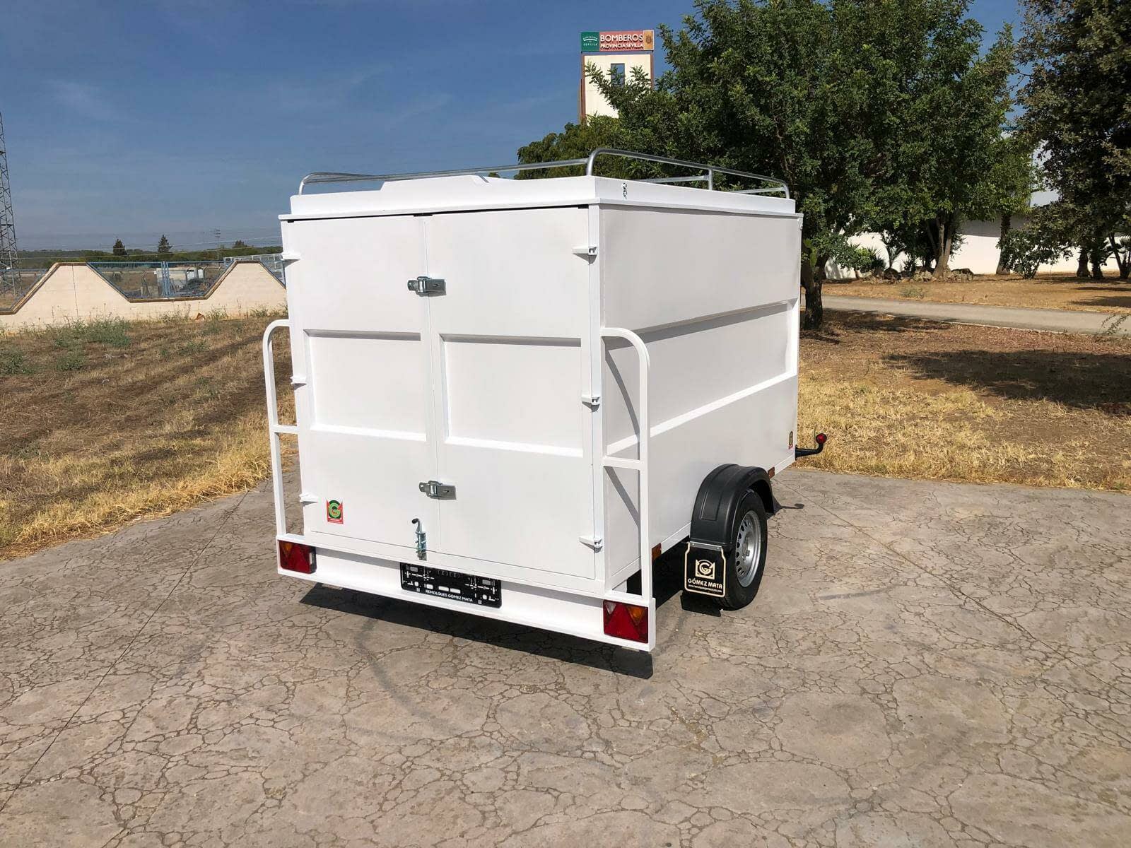 Remolque Caja Cerrada 1 Eje 2500X1500X1500