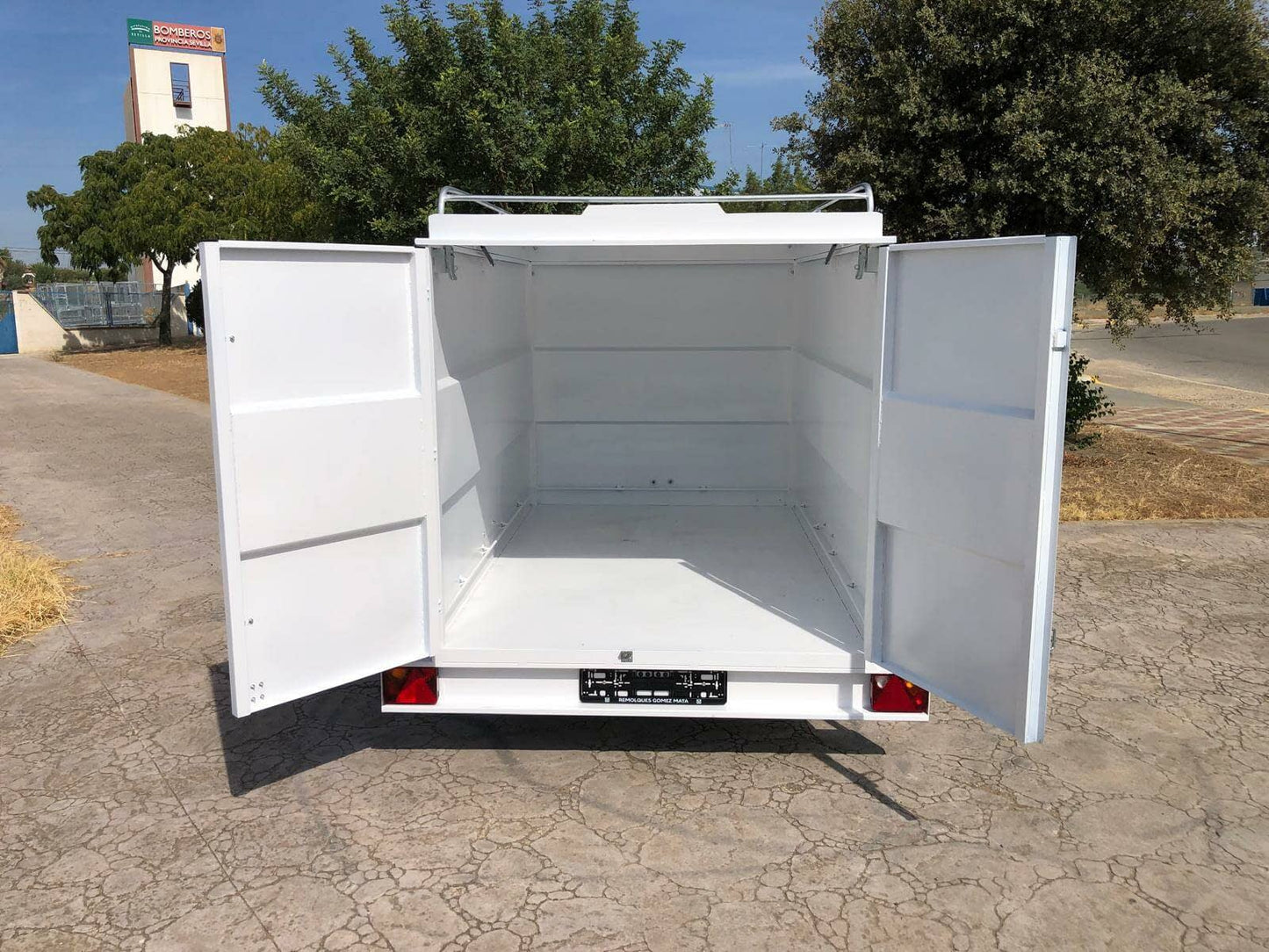 Remolque Caja Cerrada 1 Eje 2500X1500X1500