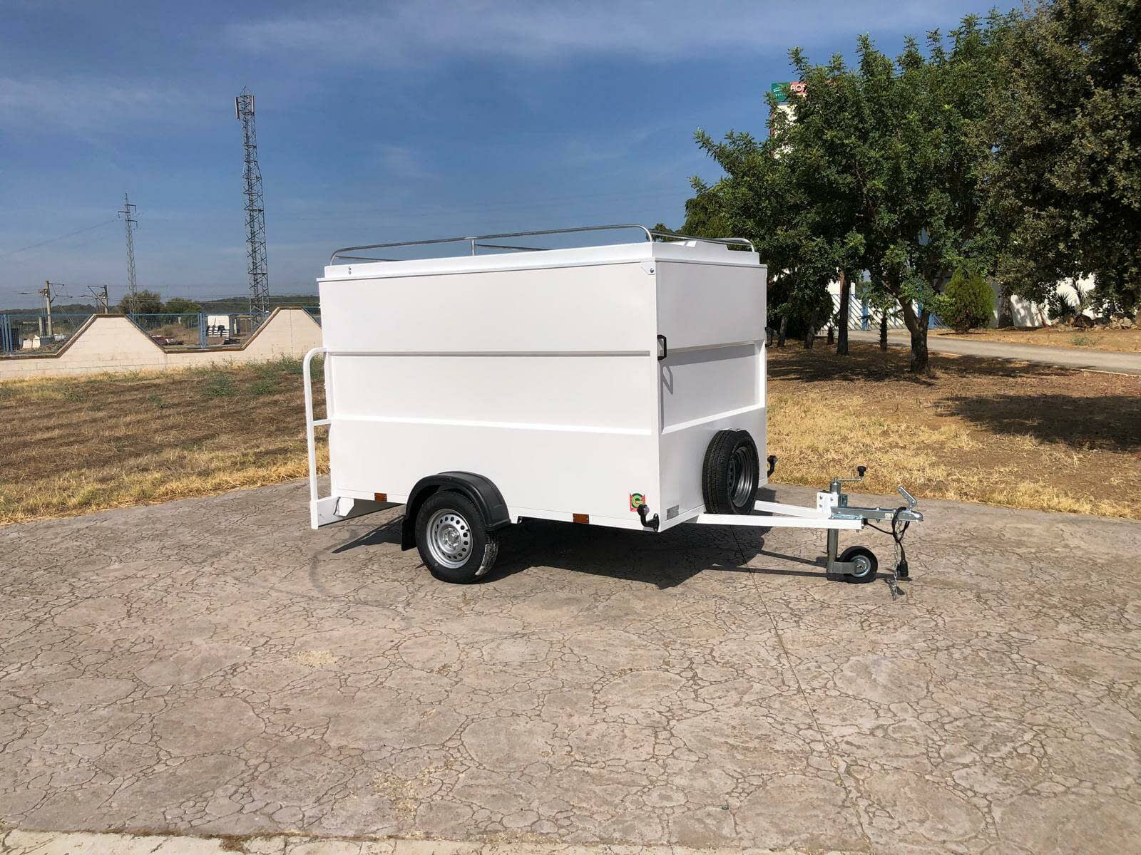 Remolque Caja Cerrada 1 Eje 2500X1500X1500