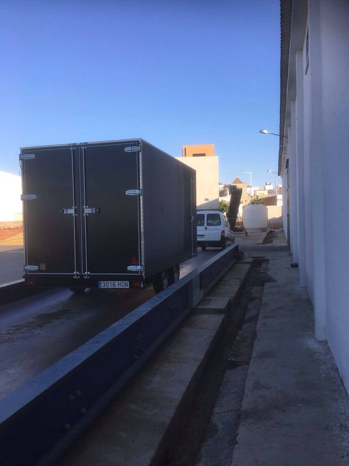 Remolque Caja Cerrada 4000x2000x1930 mm