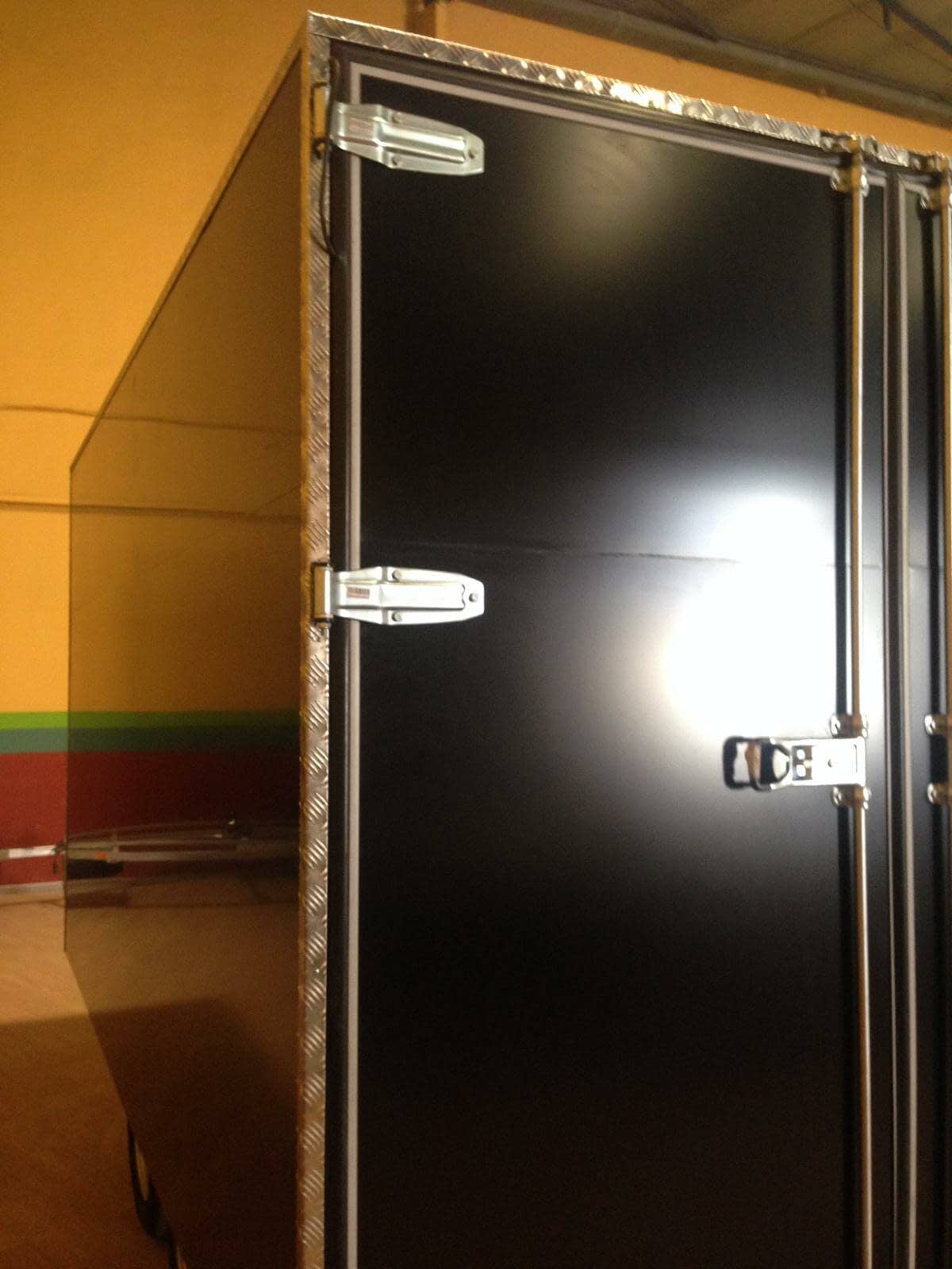 Remolque Caja Cerrada 4000x2000x1930 mm