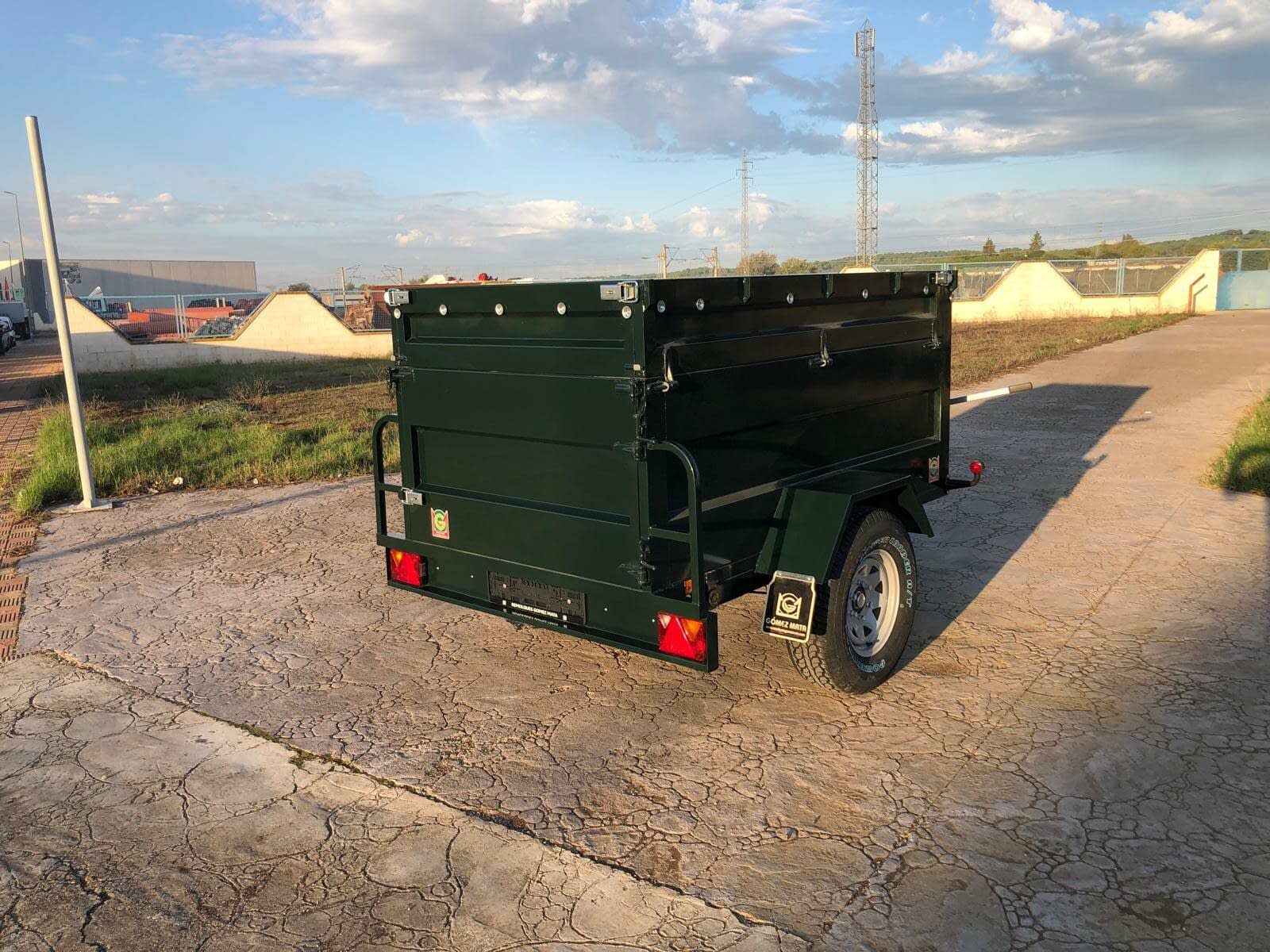 Remolque Basculante Hidráulico Palanca Todoterreno