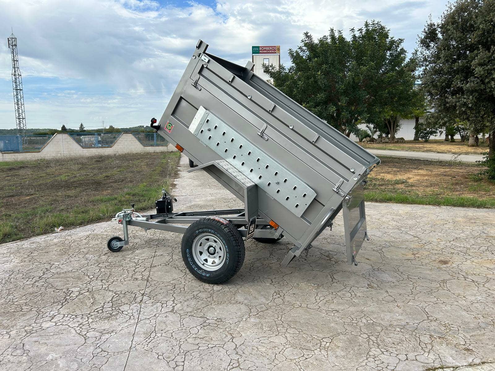 Remolque Basculante Hidráulico Palanca Todoterreno