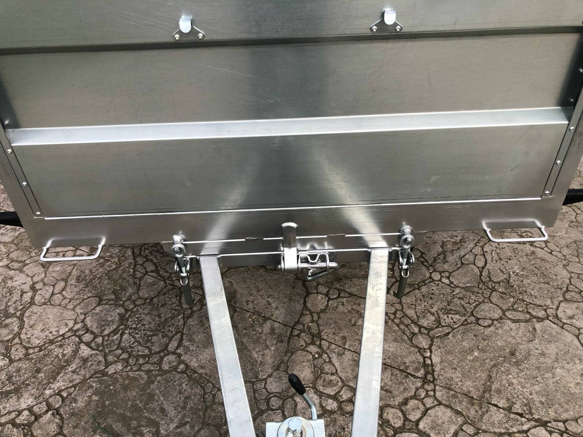 Remolque Basculante por Inercia Todo Terreno con freno